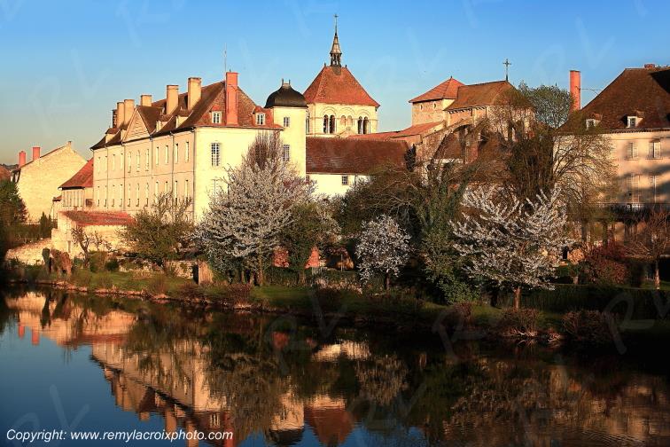Ebreuil Eglise abbatiale Vall�e de la Sioule Allier Auvergne France