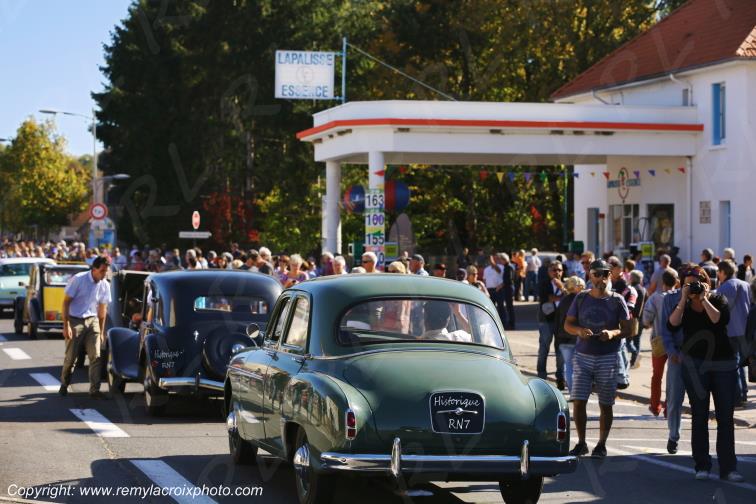 Embouteillage de Lapalisse Route Nationale 7 Allier Auvergne Rh�ne-Alpes France www.remylacroixphoto.com