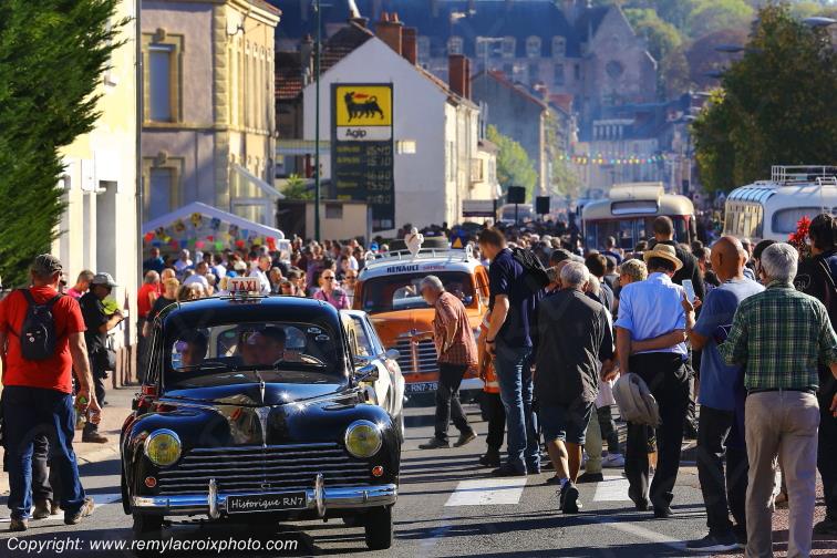 Embouteillage de Lapalisse Route Nationale 7 Allier Auvergne Rh�ne-Alpes France www.remylacroixphoto.com