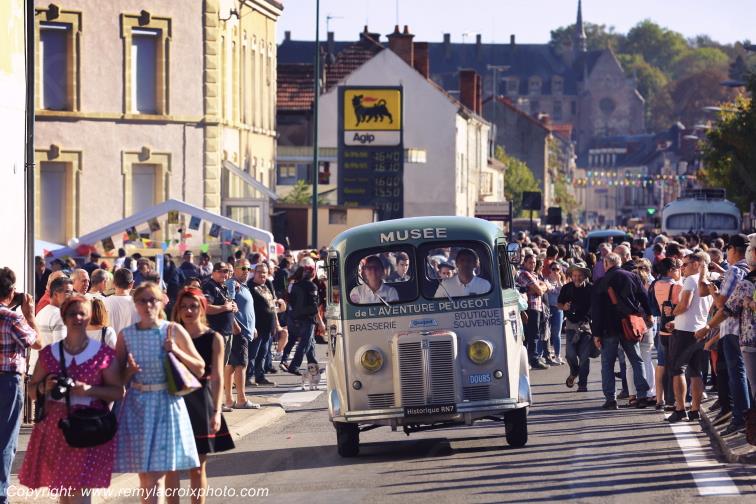 Embouteillage de Lapalisse Route Nationale 7 Allier Auvergne Rh�ne-Alpes France www.remylacroixphoto.com