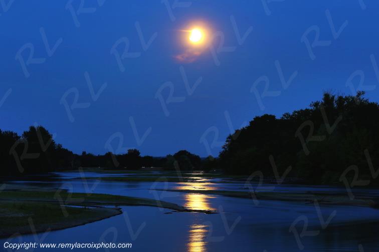Apremont sur Allier River Plus Beaux villages de France Cher Berry Centre Val de Loire France www.remylacroixphoto.com