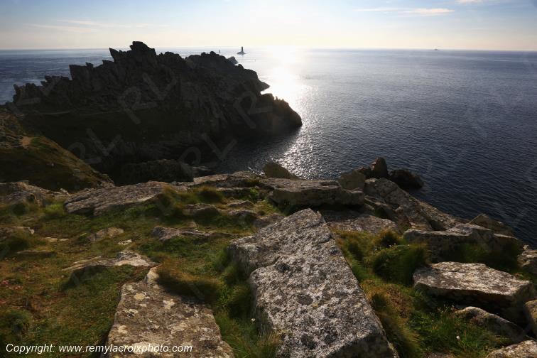 Pointe du Raz phare de la Vieille Finist�re Bretagne France www.remylacroixphoto.com