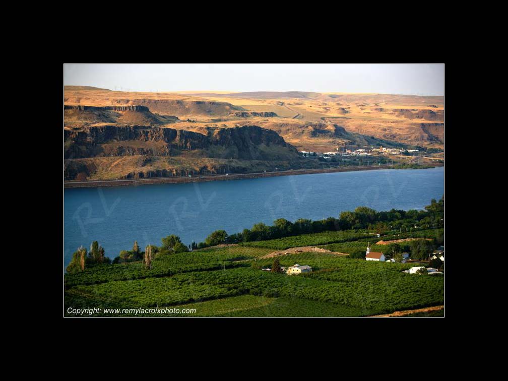 Lewis & Clark Expedition 1804-1806 Columbia River near Maryhill Washington USA