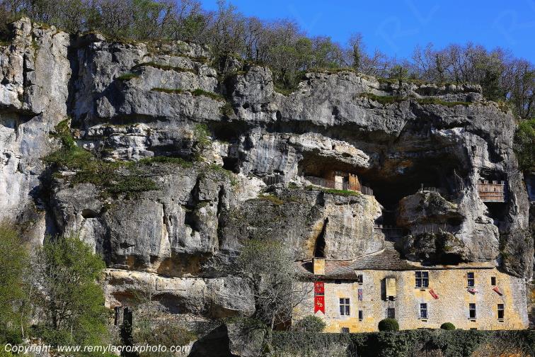 Maison Forte de Reignac Dordogne Nouvelle-Aquitaine France www.remylacroixphoto.com